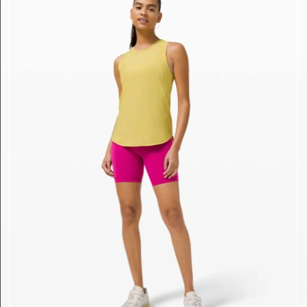 SOLD Lululemon Wunder Under Shorts Ripened Raspberry - Picture 8 of 8